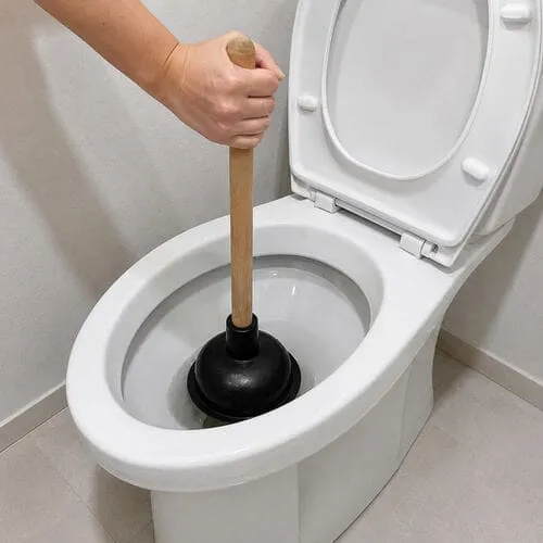 ラバーカップでトイレつまりを解消する方法